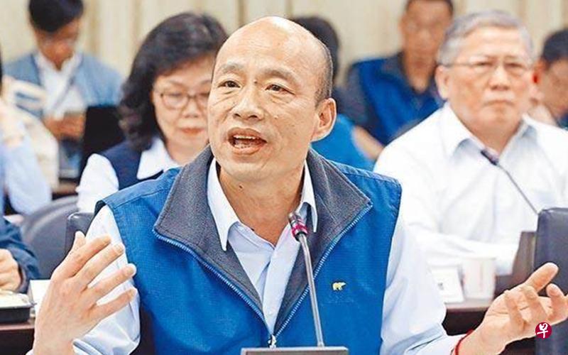 自揄“卖菜郎”的韩国瑜口才一流,在今年台湾的选战中掀起一股“韩流”。(互联网) 自揄“卖菜郎”的韩国瑜口才一流,在今年台湾的选战中掀起一股“韩流”。(互联网)