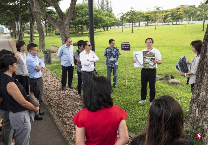 重组后的建国元勋纪念堂指导委员会成员7月曾到滨海东花园,参观纪念堂未来落户的地点。(国家文物局提供) 重组后的建国元勋纪念堂指导委员会成员7月曾到滨海东花园,参观纪念堂未来落户的地点。(国家文物局提供)