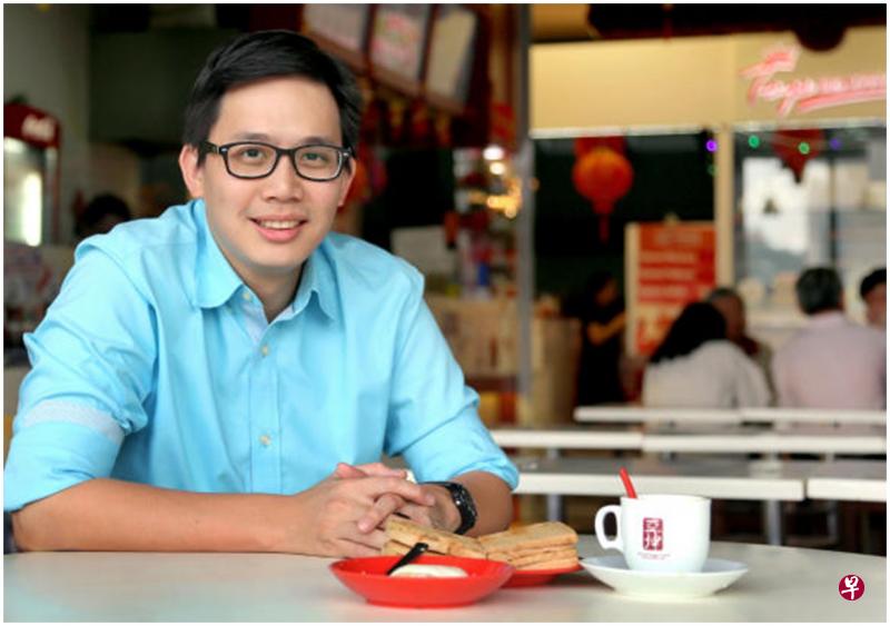 亚坤第三代传人黎德维说,应欢迎更多年轻人把小贩中心当创业的磨练场。(受访者提供) 亚坤第三代传人黎德维说,应欢迎更多年轻人把小贩中心当创业的磨练场。(受访者提供)