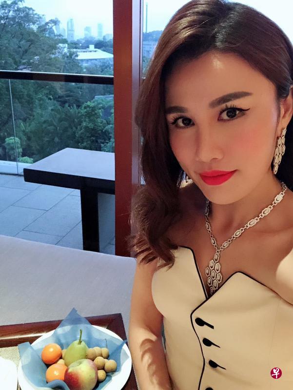 王佳禄认为投资腕表是把财富从纸质变成金属质。 王佳禄认为投资腕表是把财富从纸质变成金属质。