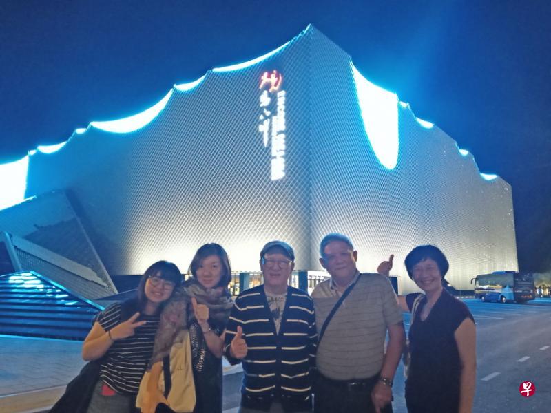 虽然只有一日的群游难以尽兴,但却是很痛快。下回再即兴组团溜达吧! 虽然只有一日的群游难以尽兴,但却是很痛快。下回再即兴组团溜达吧!