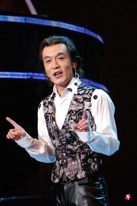 中国中央电视台前主持人李咏上周在美国病逝,年仅50岁。(中新社) 中国中央电视台前主持人李咏上周在美国病逝,年仅50岁。(中新社)