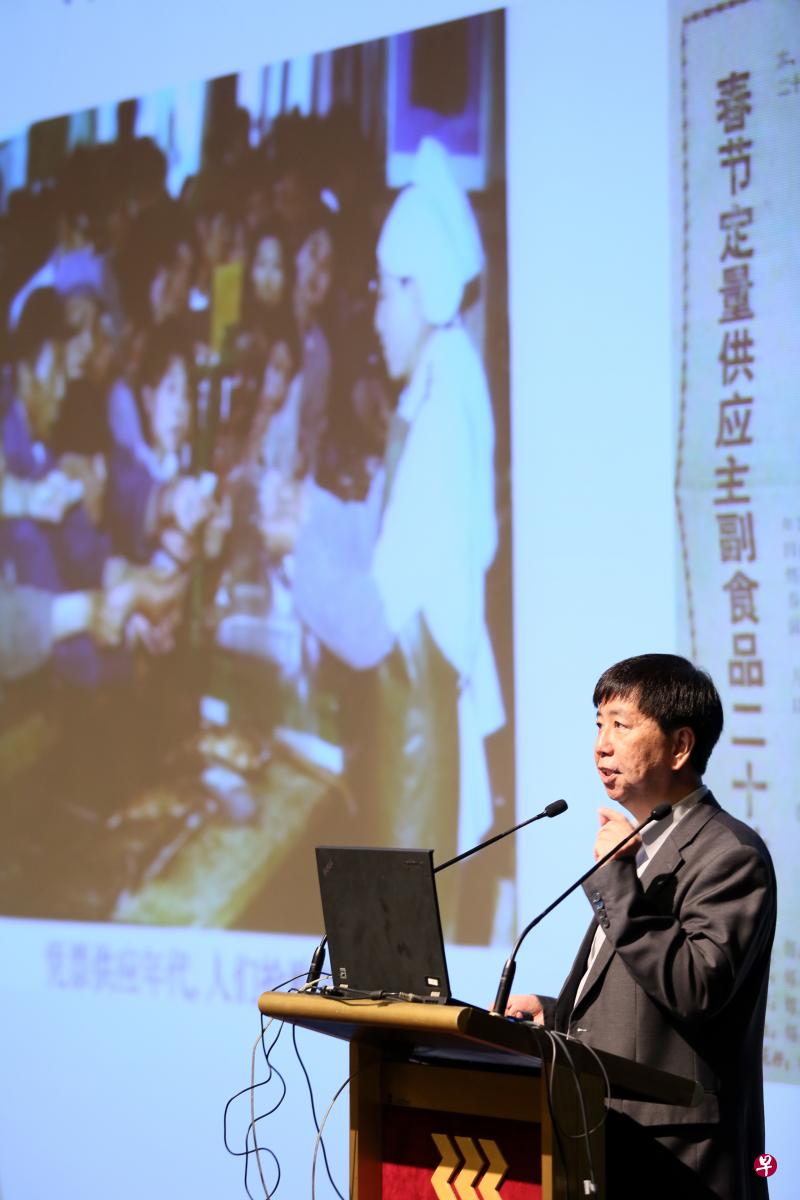 陈抗觉得时间能够解决政治改革的问题。(龙国雄摄) 陈抗觉得时间能够解决政治改革的问题。(龙国雄摄)