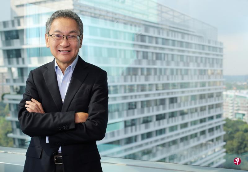 本地企业界名人许文辉,近年来把许多精力投入到个人风险投资基金,发掘高增值潜能起步公司,是不少瞩目公司背后的天使投资者。(梁麒麟摄) 本地企业界名人许文辉,近年来把许多精力投入到个人风险投资基金,发掘高增值潜能起步公司,是不少瞩目公司背后的天使投资者。(梁麒麟摄)