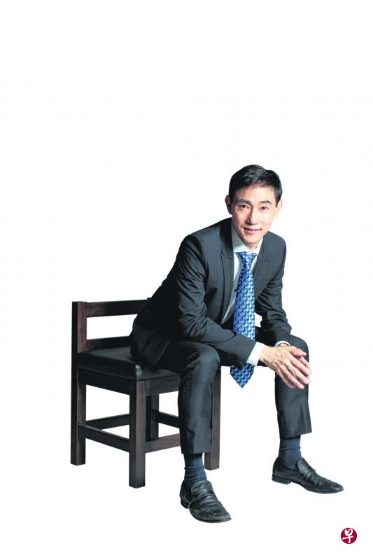 卓越企业家鹰眼科中心创办人兼集团主席李欣赏摄