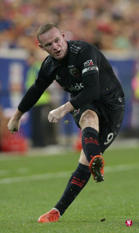 鲁尼将以候补身份上阵,出战他在英格兰队的最后一场比赛。(路透社) 鲁尼将以候补身份上阵,出战他在英格兰队的最后一场比赛。(路透社)