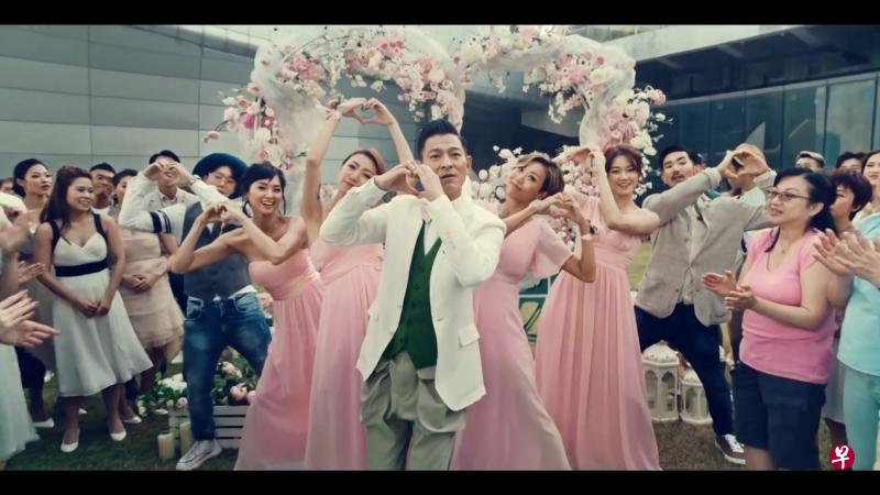 刘德华演唱会主题曲“My Love”传递“想爱就去爱,要爱趁现在”的讯息。 刘德华演唱会主题曲“My Love”传递“想爱就去爱,要爱趁现在”的讯息。