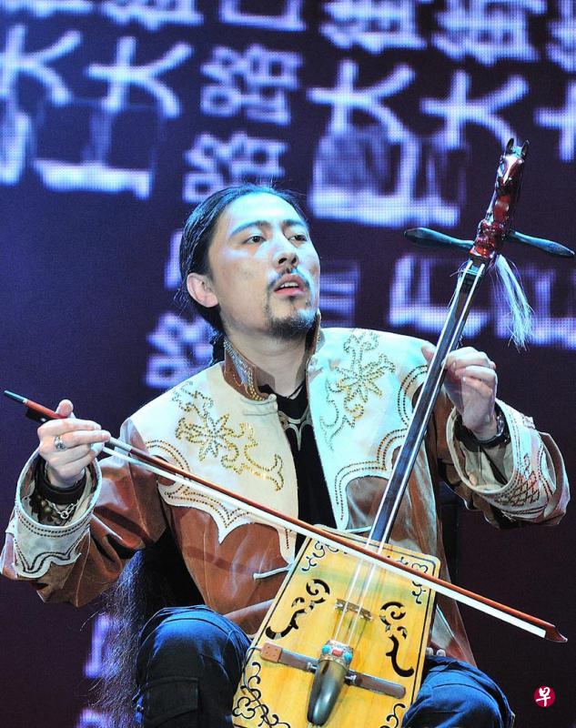 中国马头琴演奏家金山认为,马头琴没有风格的局限。(新加坡华乐团提供) 中国马头琴演奏家金山认为,马头琴没有风格的局限。(新加坡华乐团提供)