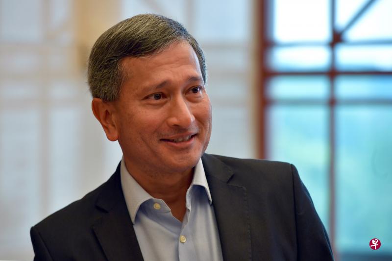 新加坡外交部长维文医生昨天指出,中国总理李克强上周访新期间,两国签署议定书,“大大提升”双边自由贸易协定。(海峡时报) 新加坡外交部长维文医生昨天指出,中国总理李克强上周访新期间,两国签署议定书,“大大提升”双边自由贸易协定。(海峡时报)