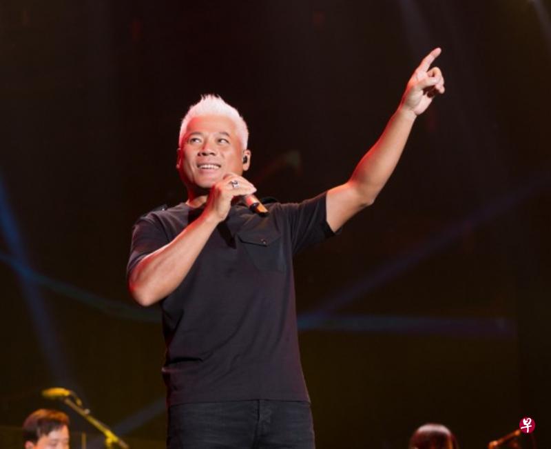 出道32年的巫启贤不断缔造华语乐坛情歌神话。(互联网) 出道32年的巫启贤不断缔造华语乐坛情歌神话。(互联网)