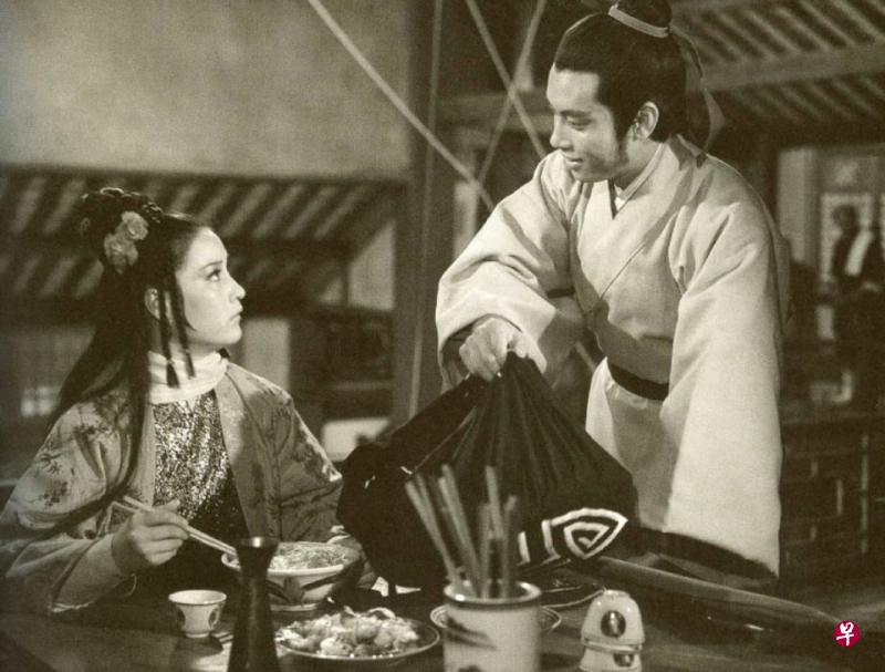 《大醉侠》是岳华(右)的代表作。(网络照) 《大醉侠》是岳华(右)的代表作。(网络照)