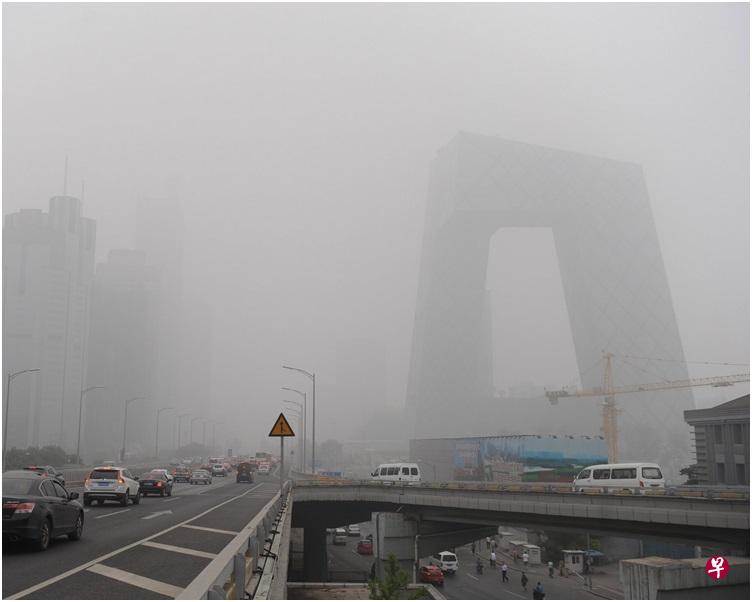 北京市环境保护监测中心,预计今日北京全城将维持重度污染水平,部分时段、部分地区可能达到严重污染水平。(互联网) 北京市环境保护监测中心,预计今日北京全城将维持重度污染水平,部分时段、部分地区可能达到严重污染水平。(互联网)