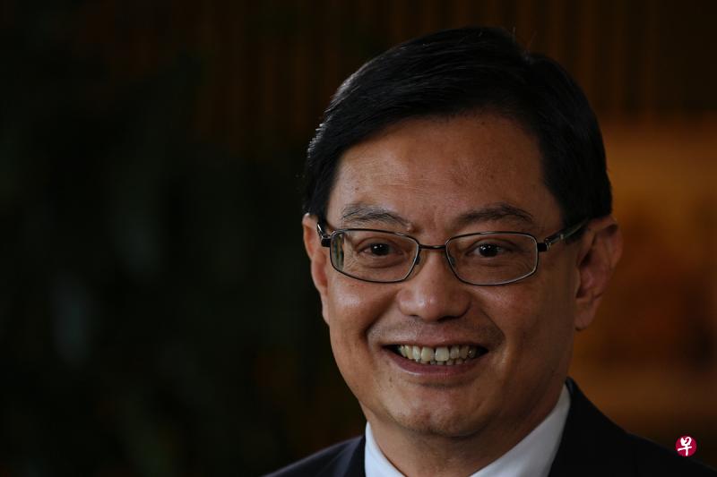 王瑞杰说,中国如果能发挥像美国经济蓬勃时期的作用,帮助其他经济体发展,并让它们从投资项目中获得适当回报,将对全球大有裨益。(海峡时报) 王瑞杰说,中国如果能发挥像美国经济蓬勃时期的作用,帮助其他经济体发展,并让它们从投资项目中获得适当回报,将对全球大有裨益。(海峡时报)