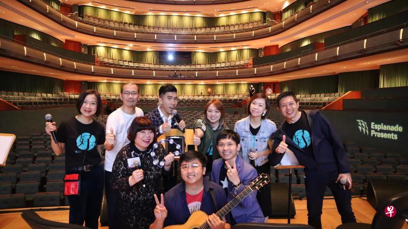 96.3好FM主持林安娜、刘杰奇、洪菁云、陈丽仪、温国贤,连同Intune Music 的林伟强、冯启胜、Evan以及郑夏韵一起表演! (图:96.3好FM) 96.3好FM主持林安娜、刘杰奇、洪菁云、陈丽仪、温国贤,连同Intune Music 的林伟强、冯启胜、Evan以及郑夏韵一起表演! (图:96.3好FM)