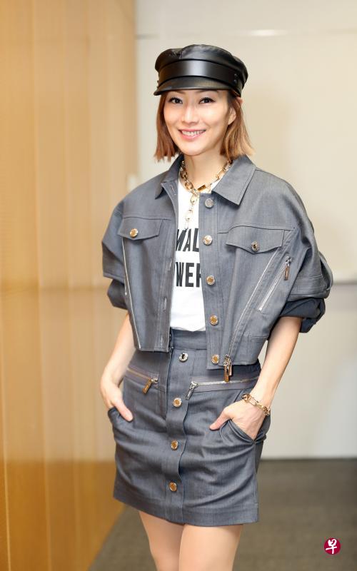 香港女星郑秀文走出忧郁症,现在已能放过自己。(彦燕/摄影) 香港女星郑秀文走出忧郁症,现在已能放过自己。(彦燕/摄影)