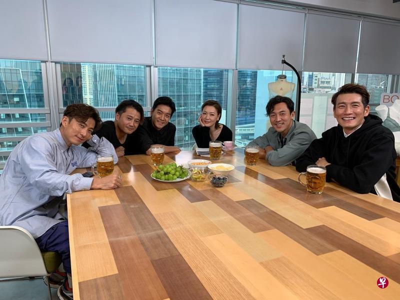 田蕊妮邀请男女嘉宾上《女人四十》畅所欲言。(互联网) 田蕊妮邀请男女嘉宾上《女人四十》畅所欲言。(互联网)