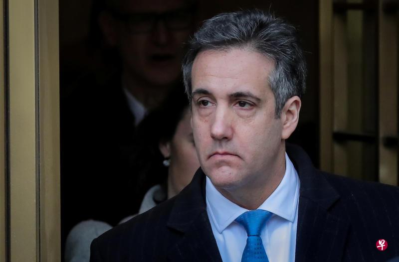 2018年12月12日,美国总统特朗普的前私人律师迈克尔·科恩在判刑后步出美国纽约曼哈顿区的法院大楼。(路透社) 2018年12月12日,美国总统特朗普的前私人律师迈克尔·科恩在判刑后步出美国纽约曼哈顿区的法院大楼。(路透社)