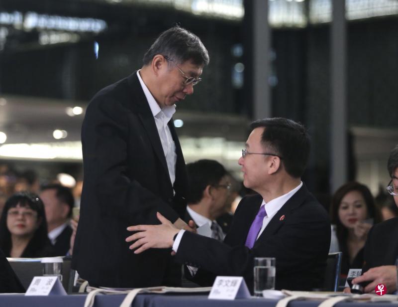 台北市长柯文哲(左)与上海市常务副市长周波出席双城论坛。(台北市政府提供) 台北市长柯文哲(左)与上海市常务副市长周波出席双城论坛。(台北市政府提供)