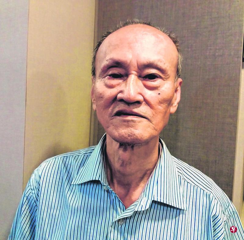 蔡乙权的爷爷在佘连城的种植园工作。 蔡乙权的爷爷在佘连城的种植园工作。