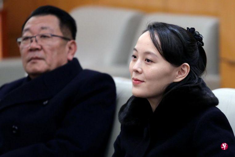 朝鲜领导人金正恩的妹妹、朝鲜劳动党中宣部第一副部长金与正(右)。(路透社) 朝鲜领导人金正恩的妹妹、朝鲜劳动党中宣部第一副部长金与正(右)。(路透社)