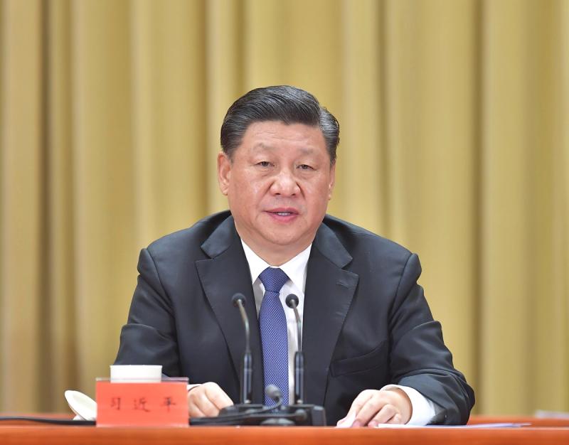 习近平在《告台湾同胞书》发表40周年纪念会上讲话时，强调了两岸统一的必然性和紧迫性，并首次提出探索“一国两制”台湾方案。（新华社）
