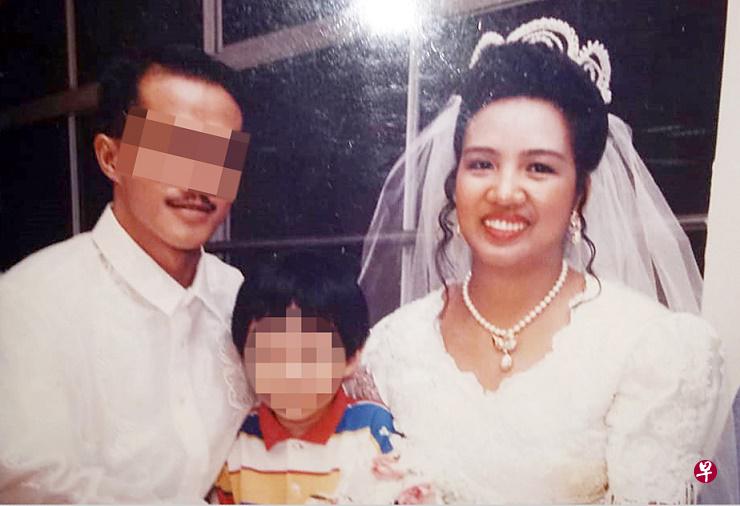 当年雇主替珂丽欧(左)办婚礼。(受访者提供) 当年雇主替珂丽欧(左)办婚礼。(受访者提供)