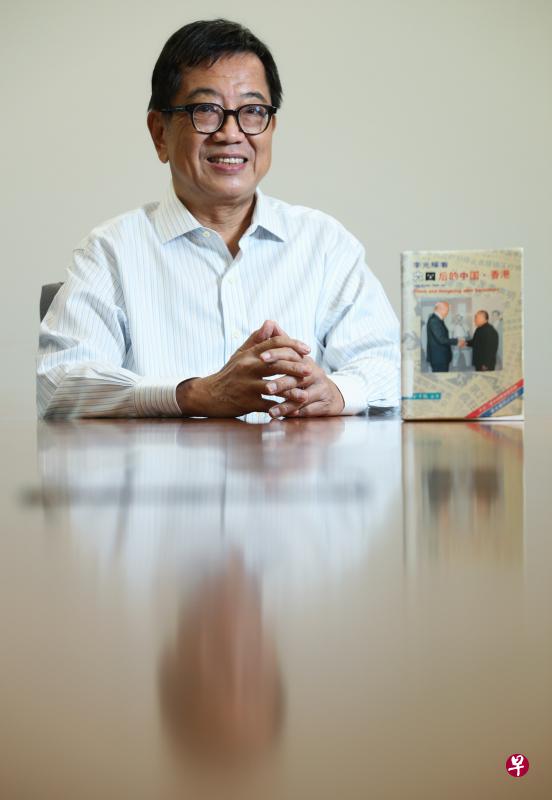 《李光耀看六四后的中国·香港》的主要推手、《联合早报》前总编辑林任君受访,介绍本书推出缘起。(林泽锐摄) 《李光耀看六四后的中国·香港》的主要推手、《联合早报》前总编辑林任君受访,介绍本书推出缘起。(林泽锐摄)