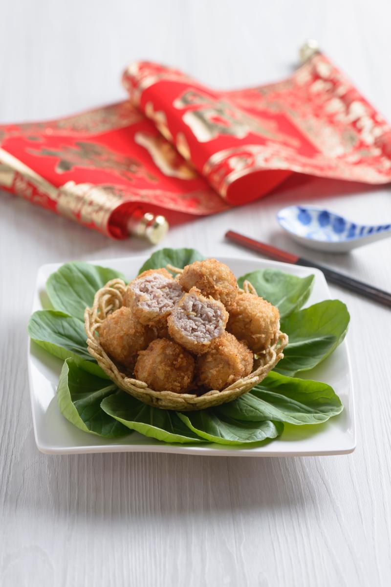 【新年年菜】黄金满屋 (鸟巢黄金球)。:《优1周》/uweekly.sg 【新年年菜】黄金满屋 (鸟巢黄金球)。:《优1周》/uweekly.sg