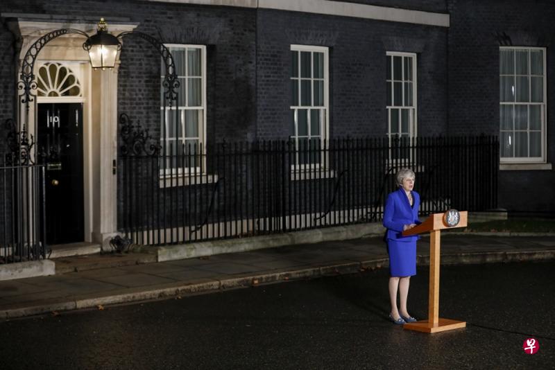 英国首相特雷莎·梅同欧盟达成的脱欧协议周二在英国国会遭遇历史性惨败。(彭博社) 英国首相特雷莎·梅同欧盟达成的脱欧协议周二在英国国会遭遇历史性惨败。(彭博社)