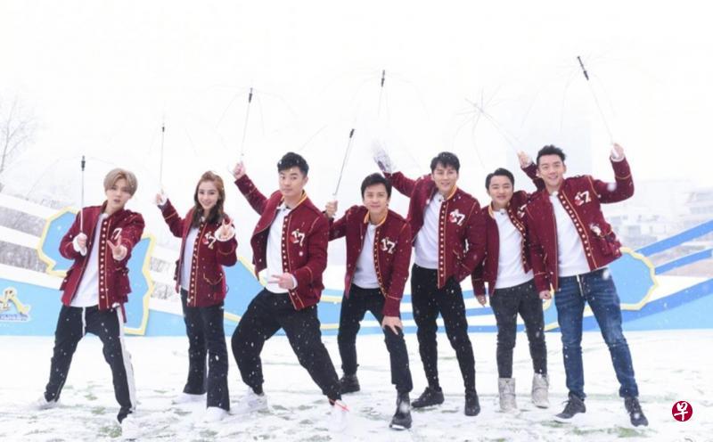 《奔跑吧2》再度蝉联榜首,不过,节目的播放量较上一季下滑近30%。(互联网) 《奔跑吧2》再度蝉联榜首,不过,节目的播放量较上一季下滑近30%。(互联网)