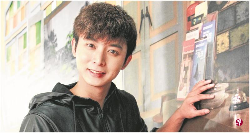 本地高人气艺人冯伟衷在新西兰军训受重伤。(档案照) 本地高人气艺人冯伟衷在新西兰军训受重伤。(档案照)