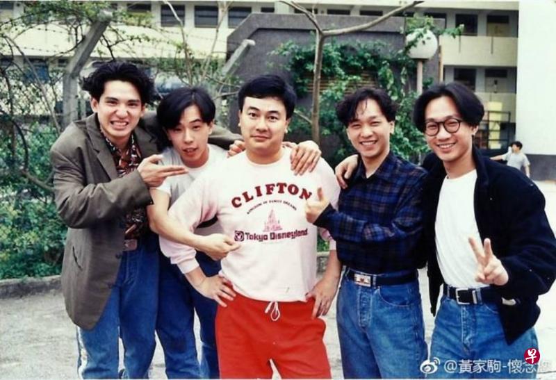 导演高志森(中)当年与Beyond合影。(高志森提供) 导演高志森(中)当年与Beyond合影。(高志森提供)