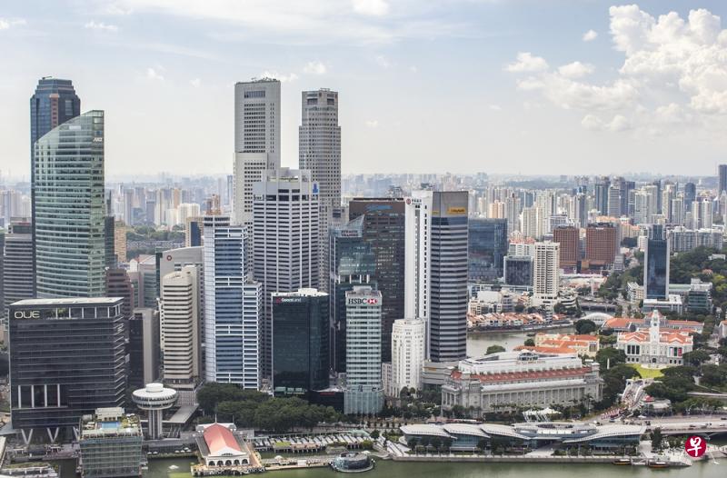 作者认为国内外因素的复杂化,致使我国国土安全形势一直很严峻,再严密的防恐网络也不能确保万无一失,国人的警惕心仍是第一道防线。(档案照) 作者认为国内外因素的复杂化,致使我国国土安全形势一直很严峻,再严密的防恐网络也不能确保万无一失,国人的警惕心仍是第一道防线。(档案照)