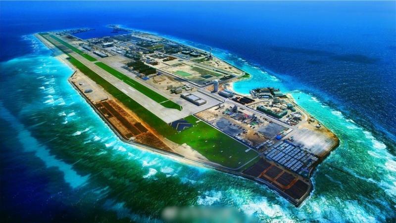 《解放军报》官方微博发布永暑岛航拍照片,岛上各项设施曝光。(互联网) 《解放军报》官方微博发布永暑岛航拍照片,岛上各项设施曝光。(互联网)