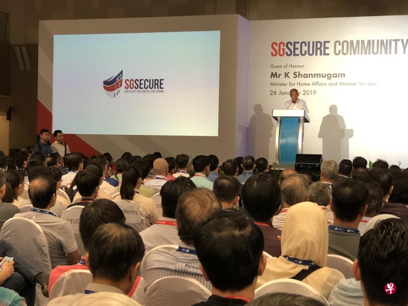 内政部长兼律政部长尚穆根今早出席了“全国保家安民计划社群大会”。(陈来福摄) 内政部长兼律政部长尚穆根今早出席了“全国保家安民计划社群大会”。(陈来福摄)