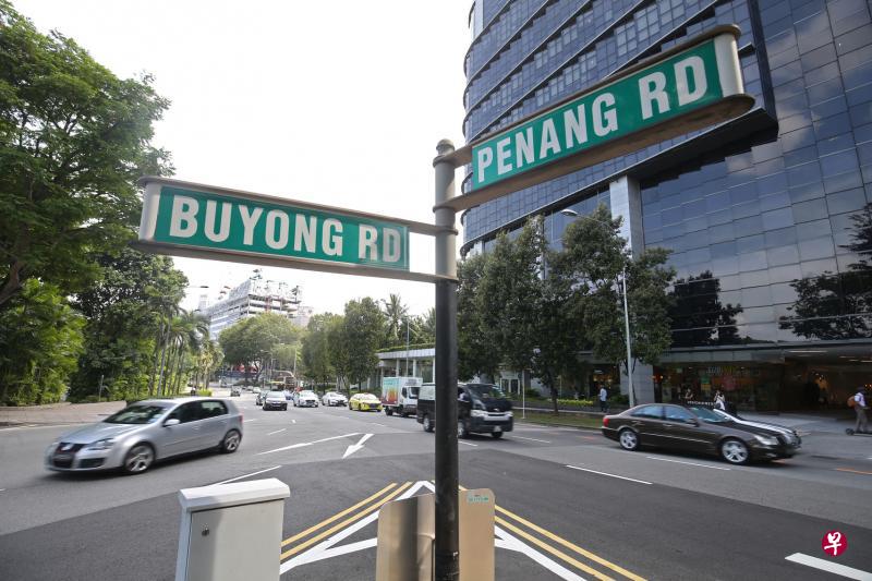 位于芙蓉路和汉地路之间约500公尺长的乌节路如果落实纯步行街计划,原本是单向的槟榔路可能改为双向车道。(谢智扬摄) 位于芙蓉路和汉地路之间约500公尺长的乌节路如果落实纯步行街计划,原本是单向的槟榔路可能改为双向车道。(谢智扬摄)