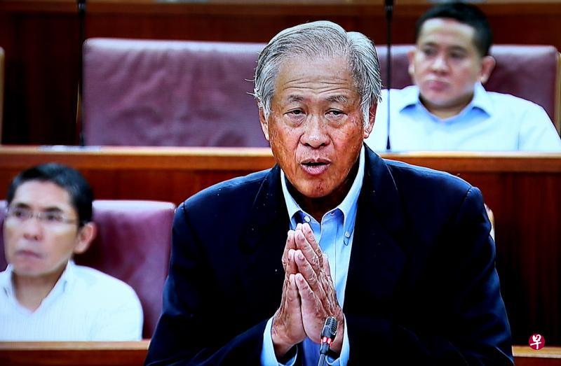 黄永宏医生表示,涉及冯伟衷事故的两名军人目前已被重新部署,不再从事原本的军事职务。(视频截图) 黄永宏医生表示,涉及冯伟衷事故的两名军人目前已被重新部署,不再从事原本的军事职务。(视频截图)