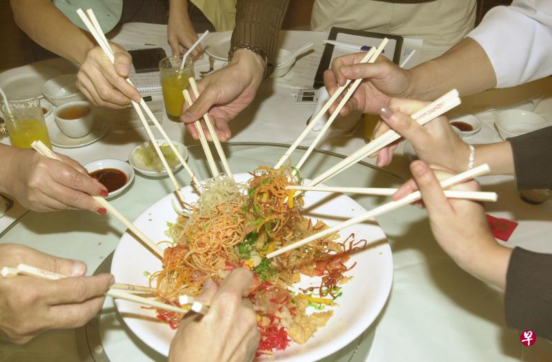 新马两国曾因抢捞鱼生发源地而吵得不可开交。(档案照) 新马两国曾因抢捞鱼生发源地而吵得不可开交。(档案照)