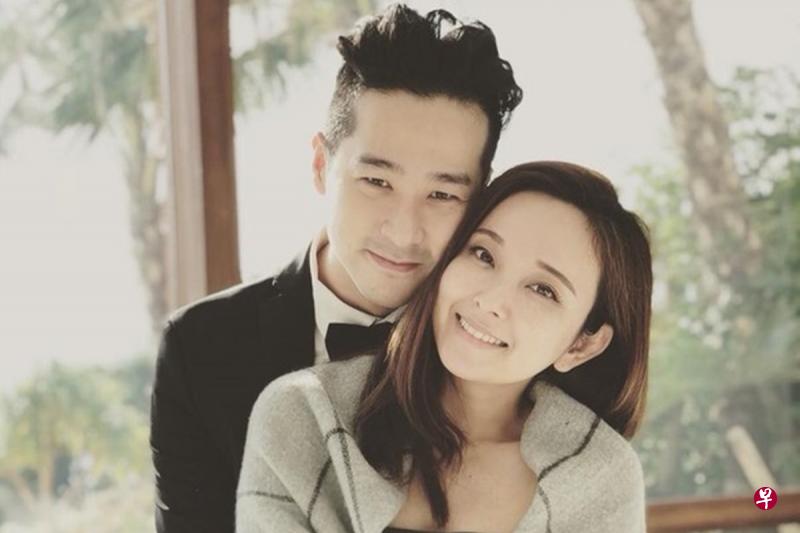 爱莎与老公周洺甫3年婚姻破裂。(互联网) 爱莎与老公周洺甫3年婚姻破裂。(互联网)