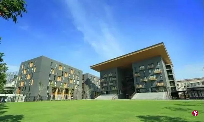 泰国新加坡国际学校是泰国第一所采用新加坡课程作为教学基础的国际学校。(互联网) 泰国新加坡国际学校是泰国第一所采用新加坡课程作为教学基础的国际学校。(互联网)