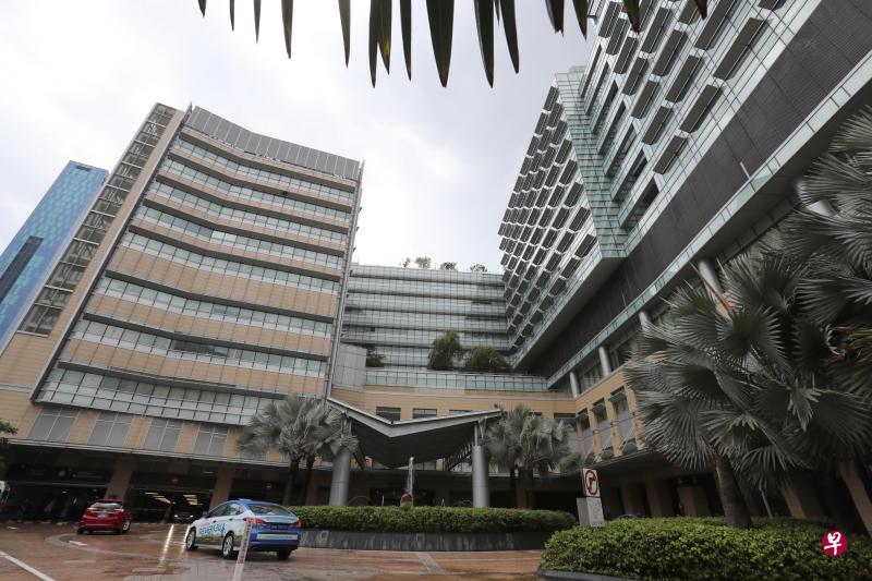 卫生部推出广告条例,把私人医院、疗养院和诊所等医疗护理机构的广告限制明确地扩大到社交媒体平台,限制业者在网上打广告的尺度。(档案照) 卫生部推出广告条例,把私人医院、疗养院和诊所等医疗护理机构的广告限制明确地扩大到社交媒体平台,限制业者在网上打广告的尺度。(档案照)