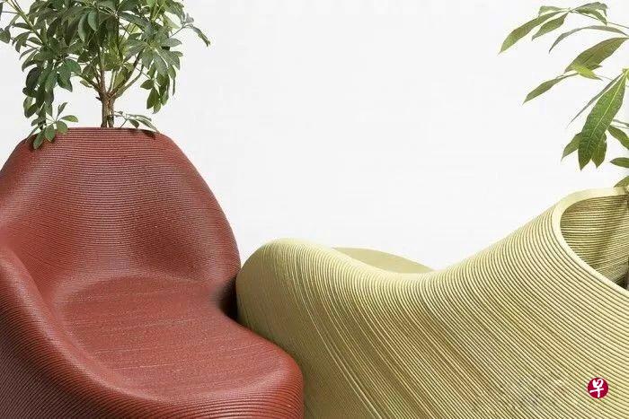 以3D技术打印出来的椅子。 以3D技术打印出来的椅子。