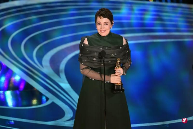 最佳女主角由奥莉薇娅柯尔曼 《真宠》夺得。(图:网络) 最佳女主角由奥莉薇娅柯尔曼 《真宠》夺得。(图:网络)