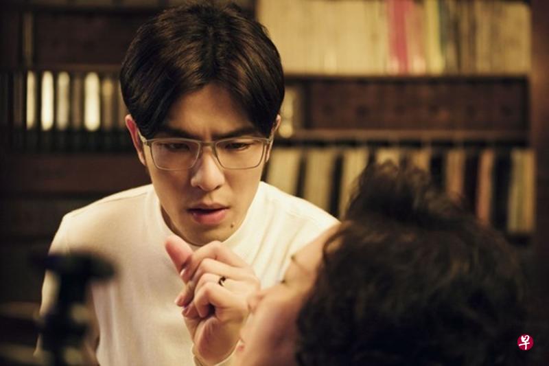 萧敬腾宣传新戏《魂囚西门》自揭有阴阳眼。(互联网) 萧敬腾宣传新戏《魂囚西门》自揭有阴阳眼。(互联网)