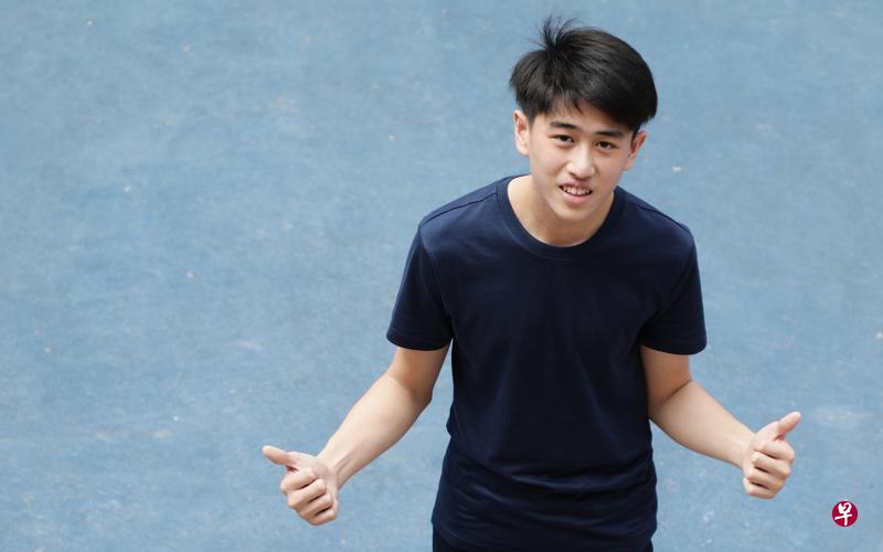 陈永康通过科目编班,修读快捷课程的科学、数学及华文,并在O水准会考中考获优异成绩,如今已被义安理工学院航空工程系录取。(林国明摄) 陈永康通过科目编班,修读快捷课程的科学、数学及华文,并在O水准会考中考获优异成绩,如今已被义安理工学院航空工程系录取。(林国明摄)