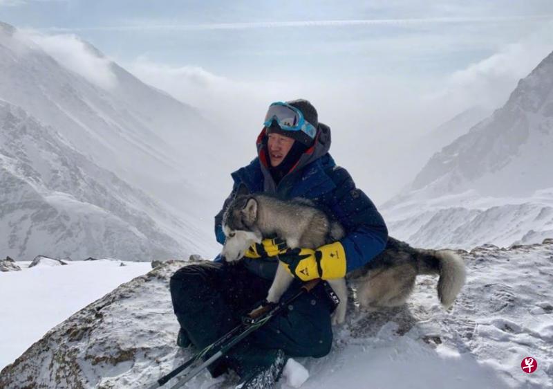 吴京近日常晒登山照,原来跟新作品有关。(互联网) 吴京近日常晒登山照,原来跟新作品有关。(互联网)