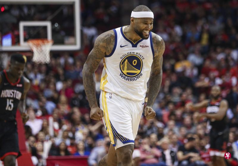 勇士中锋考辛斯本场比赛创下赛季个人得分和助攻新高,帮助球队战胜火箭。(今日美国) 勇士中锋考辛斯本场比赛创下赛季个人得分和助攻新高,帮助球队战胜火箭。(今日美国)