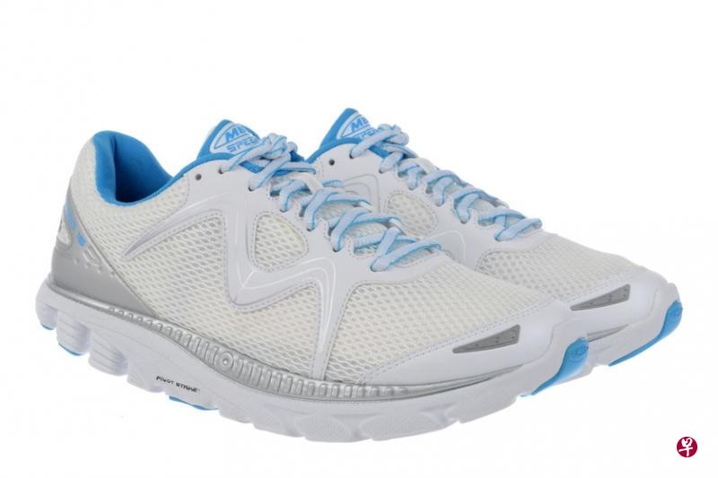 ↑→Star 360货仓大减价,运动与休闲鞋折扣高达70%。(商家提供) ↑→Star 360货仓大减价,运动与休闲鞋折扣高达70%。(商家提供)