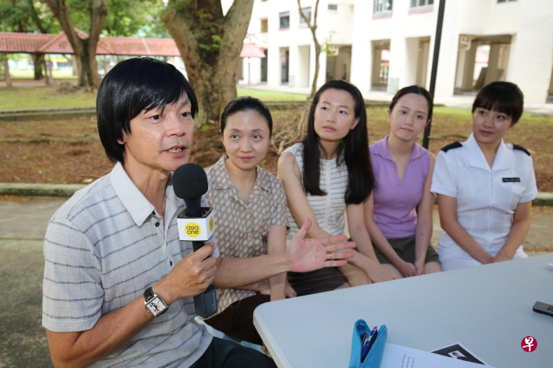 李国煌(左一)要求新生代女星演技不要太“电视”。 李国煌(左一)要求新生代女星演技不要太“电视”。