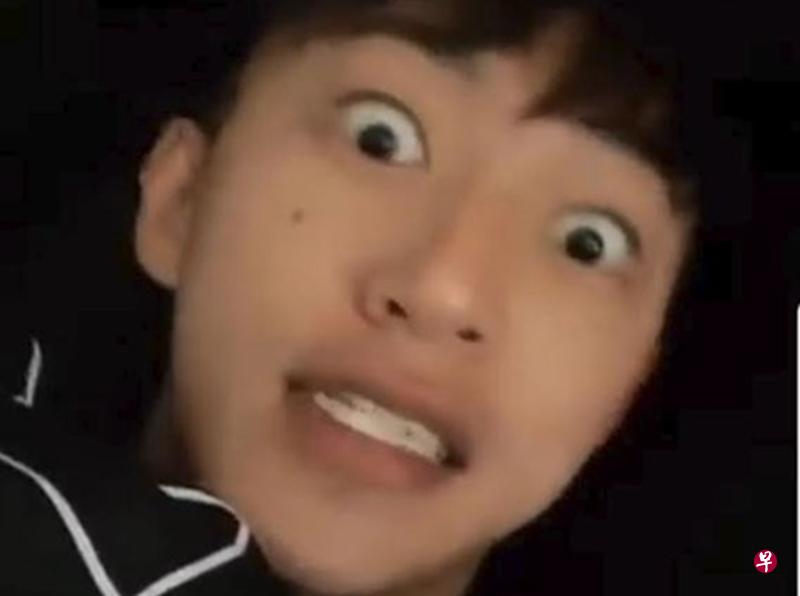 Tosh张智扬因Ah Boy被网友藐视被惹火了!(截自视频) Tosh张智扬因Ah Boy被网友藐视被惹火了!(截自视频)